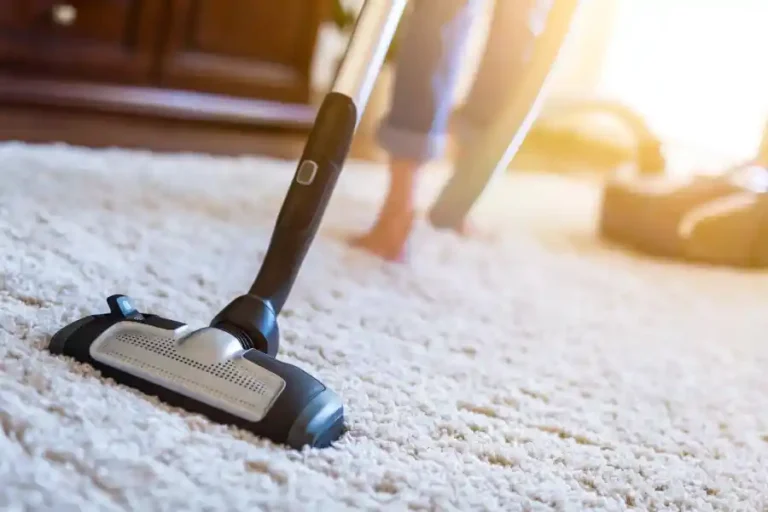 commercial carpet cleaner